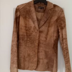 Beautiful tan leather jacket in a size small
